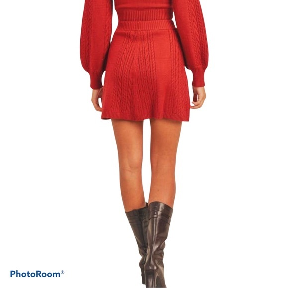 CABLE KNIT SWEATER SET WITH CROP TOP, CRIMSON RED, VARIOUS SIZES - Picture 3 of 5